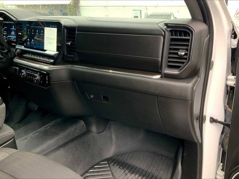 Used 2024 Chevrolet Silverado 2500 LT image 18