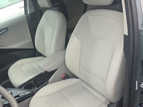 Used 2023 Kia Niro Wind FWD image 9