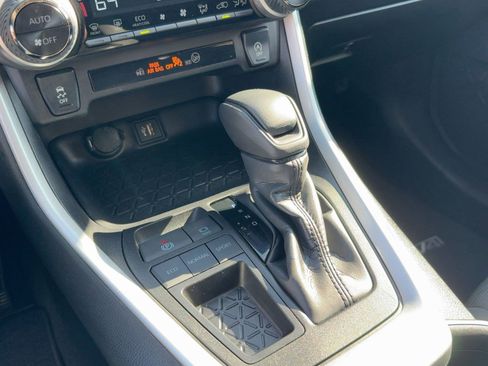 Used 2024 Toyota RAV4 XLE image 17