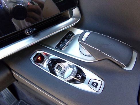 Used 2024 Chevrolet Corvette 2LT Z51 Coupe w/ Z51 Performance Package image 20