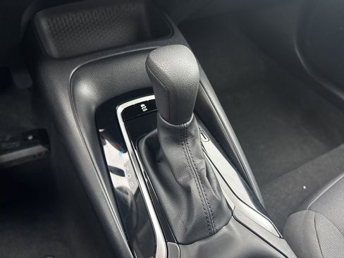 Used 2024 Toyota Corolla LE image 27