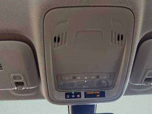 Used 2017 Chevrolet Cruze Premier w/ Enhanced Convenience Package FWD image 33