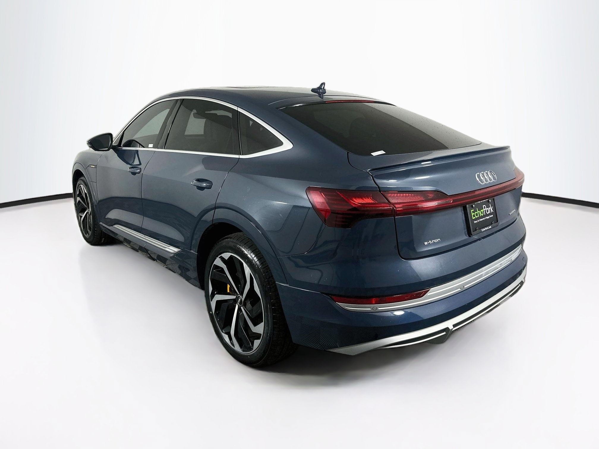 Used 2020 Audi e-tron Prestige w/ Prestige Package AWD/4WD image 5