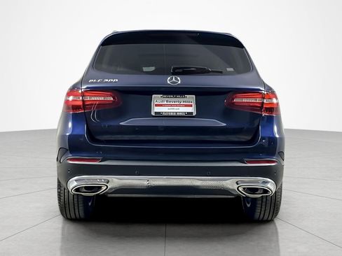 Used 2019 Mercedes-Benz GLC 300 image 4