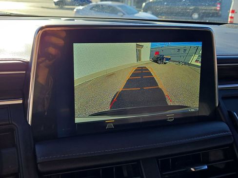 Used 2024 Chevrolet Tahoe Z71 image 18