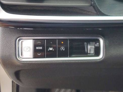 Used 2024 Buick Envision Preferred AWD/4WD image 19