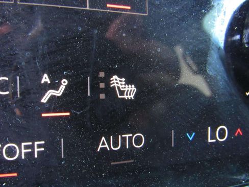 Used 2026 GMC Acadia Elevation FWD image 21
