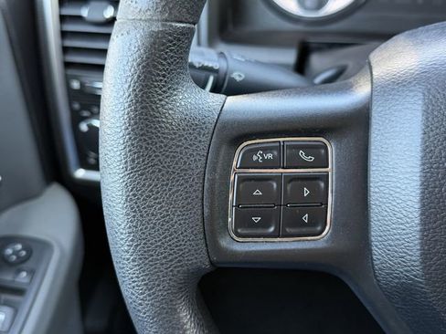 Used 2019 RAM 1500 Classic SLT RWD image 10