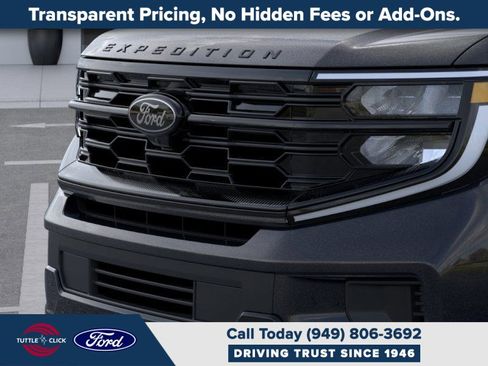 New 2025 Ford Expedition Platinum w/ Stealth Performance Package image 17