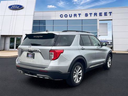 Certified 2023 Ford Explorer XLT w/ Equipment Group 202A AWD/4WD image 5