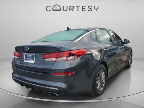 Certified 2020 Kia Optima LX image 3