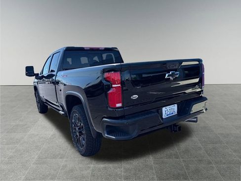 New 2026 Chevrolet Silverado 2500 High Country w/ High Country Premium Package AWD/4WD image 3
