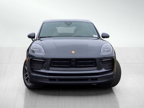 Used 2023 Porsche Macan S AWD/4WD image 2