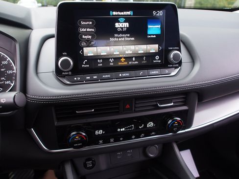 Used 2026 Nissan Rogue SV FWD image 21