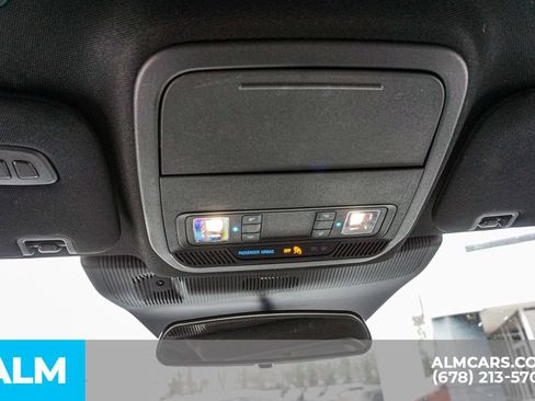 Used 2025 Ford Explorer ST-Line AWD/4WD image 35