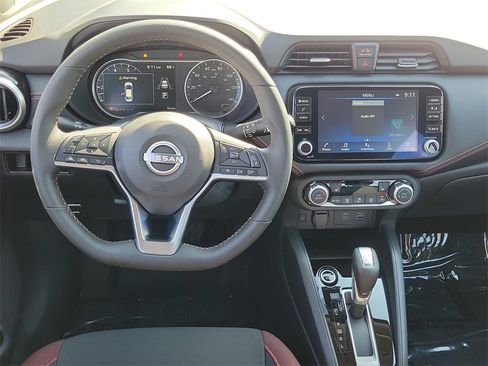 New 2025 Nissan Versa SR w/ Trunk Package image 5