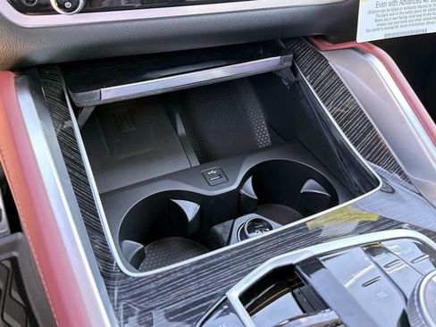 New 2026 BMW X6 xDrive40i w/ Executive Package image 32