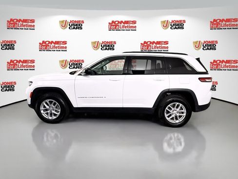 Used 2025 Jeep Grand Cherokee Laredo X AWD/4WD image 14