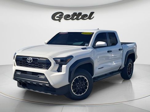 Used 2024 Toyota Tacoma TRD Off-Road image 1