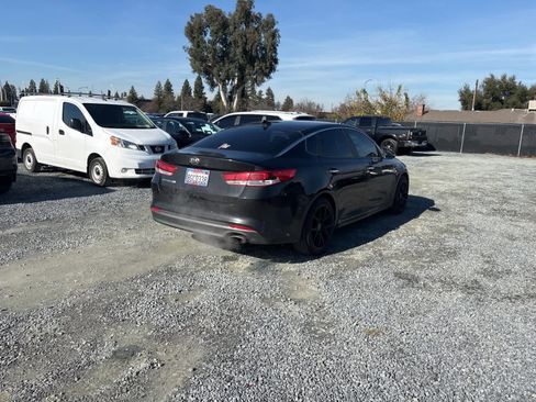 Used 2018 Kia Optima LX image 6