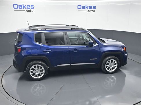 Used 2019 Jeep Renegade Latitude w/ Cold Weather Group FWD image 51