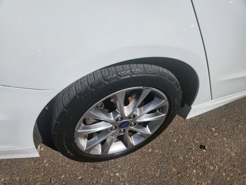 Used 2017 Ford Fusion SE image 12