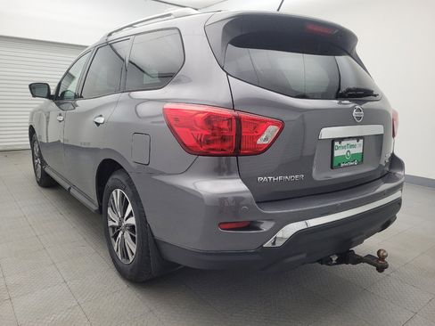 Used 2017 Nissan Pathfinder SL AWD/4WD image 5