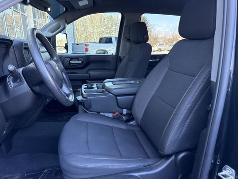 Used 2025 Chevrolet Silverado 2500 Custom w/ Custom Value Package image 14