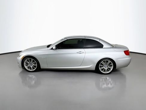Used 2011 BMW 328i Convertible RWD image 4