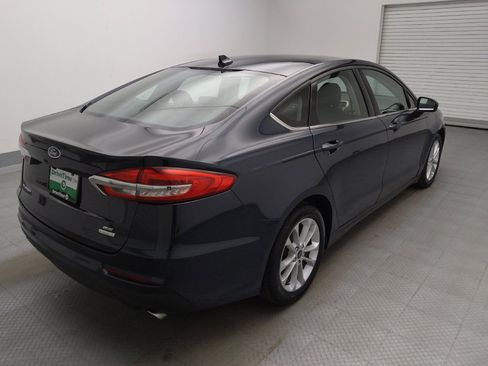 Used 2020 Ford Fusion SE FWD image 9