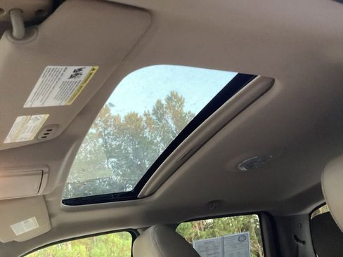 Used 2010 Ford F150 Lariat image 63