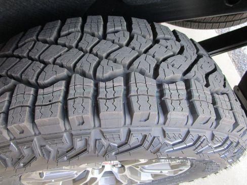 New 2026 GMC Sierra 1500 Pro w/ Pro Value Package image 10