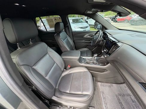 Used 2023 Chevrolet Traverse LT FWD image 26