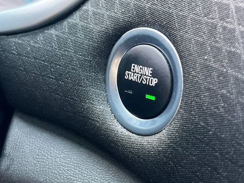 Used 2023 Chevrolet Malibu LT image 18