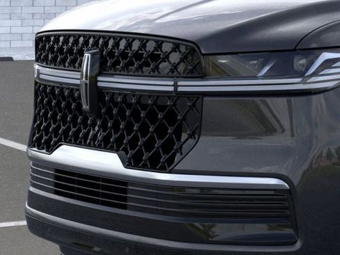 New 2026 Lincoln Navigator L Reserve AWD/4WD image 46