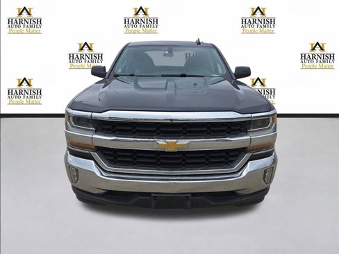 Used 2018 Chevrolet Silverado 1500 LT w/ All Star Edition image 10