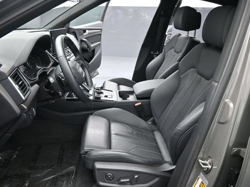 Used 2023 Audi Q5 2.0T Premium w/ Convenience Package AWD/4WD image 10