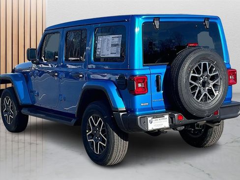 New 2026 Jeep Wrangler Unlimited Sahara AWD/4WD image 7