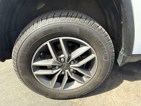 Used 2021 Jeep Grand Cherokee Limited AWD/4WD image 35