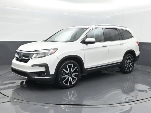 Used 2021 Honda Pilot Touring image 1