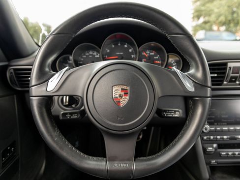 Used 2011 Porsche 911 Carrera image 13