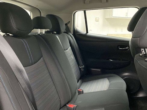Used 2022 Nissan Leaf S image 29