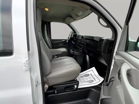 Used 2012 Chevrolet Express 2500 w/ Cold Climate Package image 21