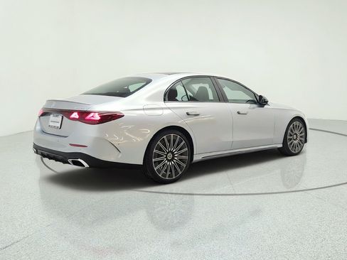 New 2027 Mercedes-Benz E 450 4MATIC Sedan image 5