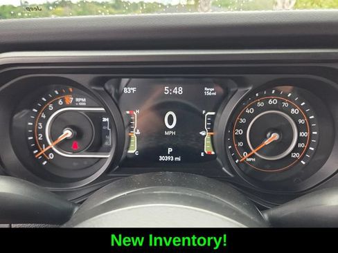 Certified 2025 Jeep Gladiator Sport AWD/4WD image 33