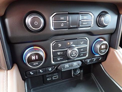 Used 2021 Chevrolet Tahoe High Country image 22