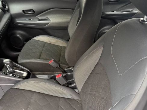 Used 2020 Nissan Kicks S image 13