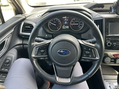 Used 2023 Subaru Forester Premium AWD/4WD image 20