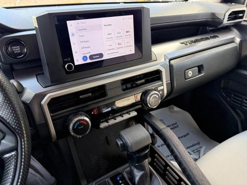 Used 2025 Toyota Tacoma SR5 image 25