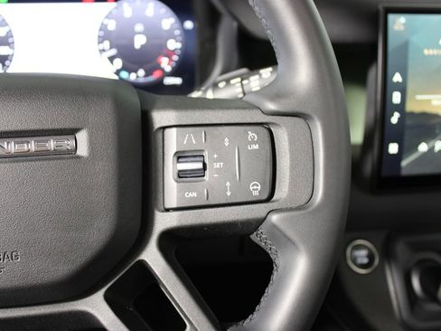 Used 2023 Land Rover Defender 110 75th Limited Edition image 21